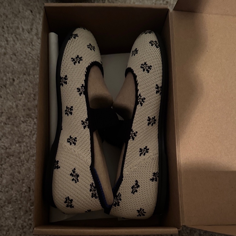 Girls Cream and blue Patterned Flats